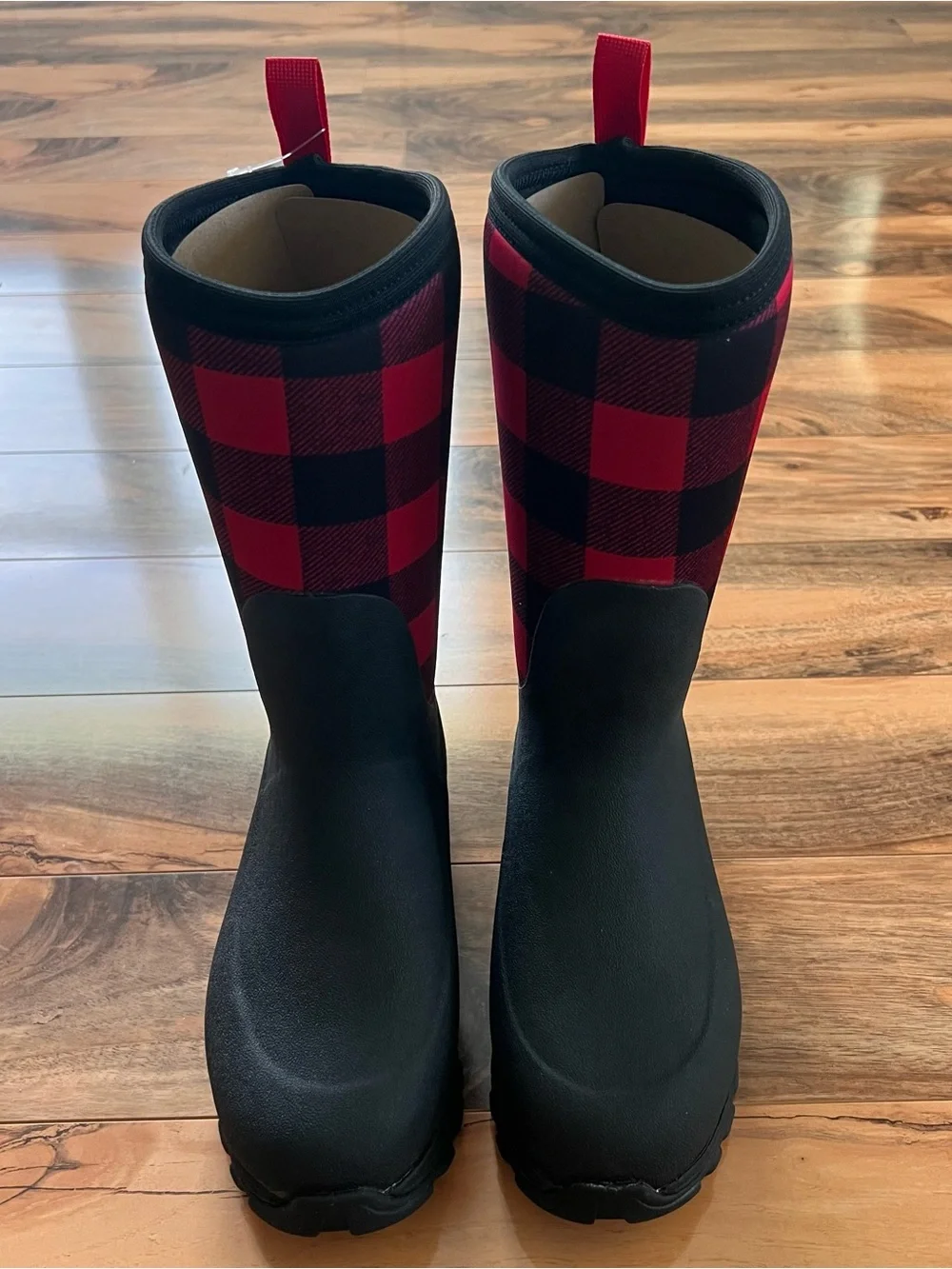 Muck Rugged II Buffalo Plaid Waterproof Outdoor Boots Youth 5 Womens 7 NIB